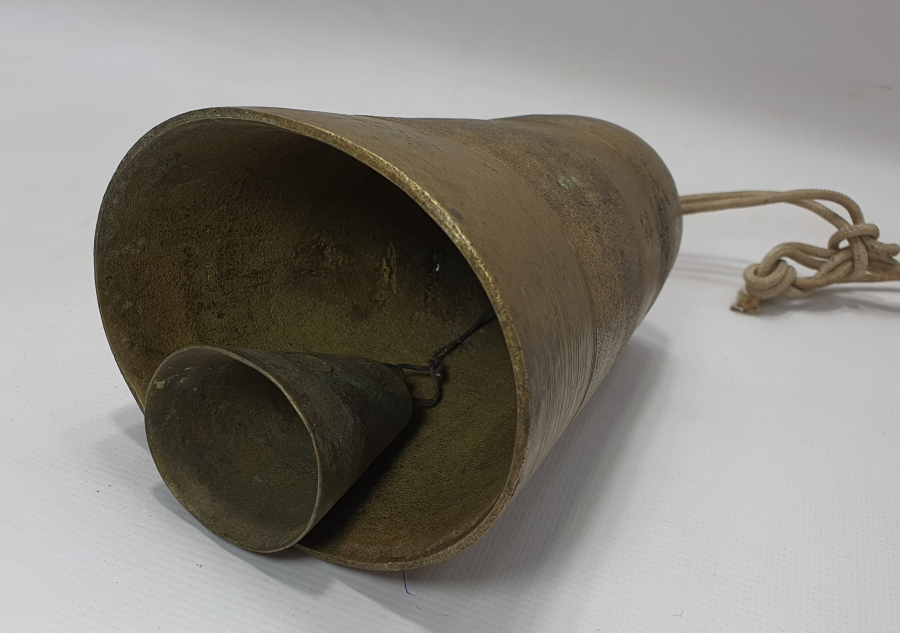 BÜYÜK BOY ANTİKA DEVE ÇANI