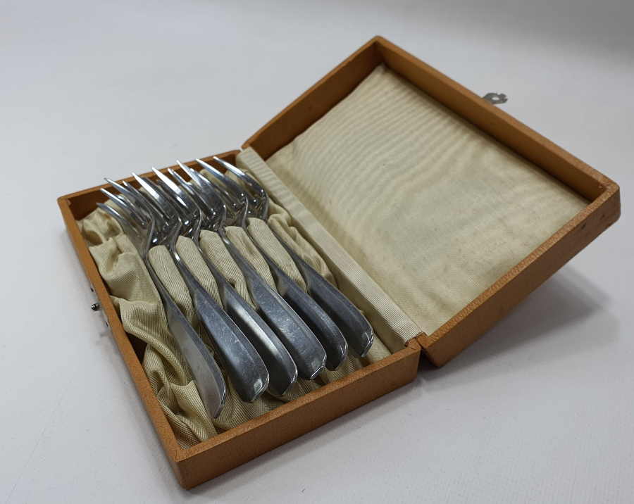 ORJİNAL KUTUSUNDA GÜMÜŞ KAPLAMA ÇATAL TAKIMI