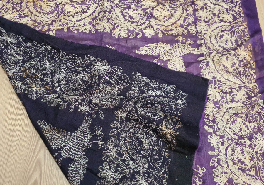 ORTASINDA MÜHRÜ SÜLEYMAN BULUNAN ZİNCİR İŞİ KUŞLU BOHÇA