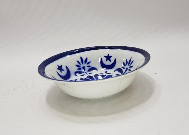 OSMANLI DÖNEMİ AY YILDIZLI PORSELEN KASE