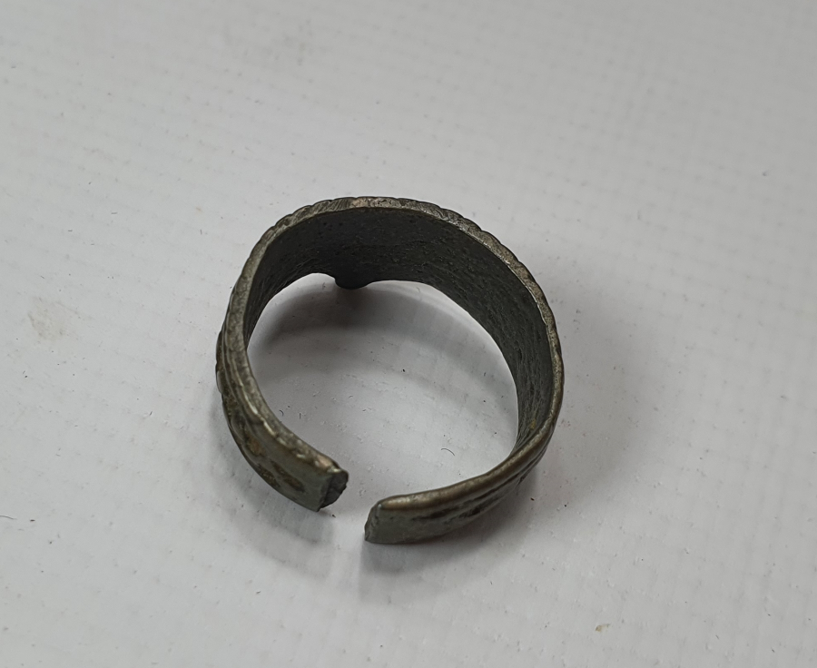 OSMANLI DÖNEMİ ZİHGİR FORMUNDA BAYAN YÜZÜĞÜ