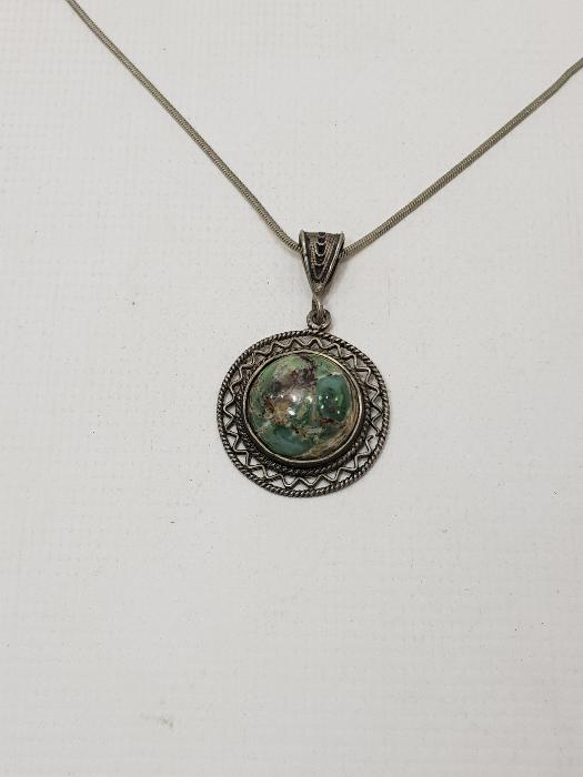 DOĞAL TAŞLI GÜMÜŞ KOLYE 