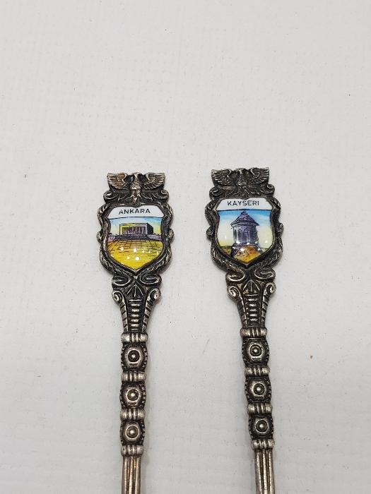 MİNE İŞLEMELİ ANKARA VE KAYSERİ TEMALI GÜMÜŞ BİR ÇİFT ÇATAL