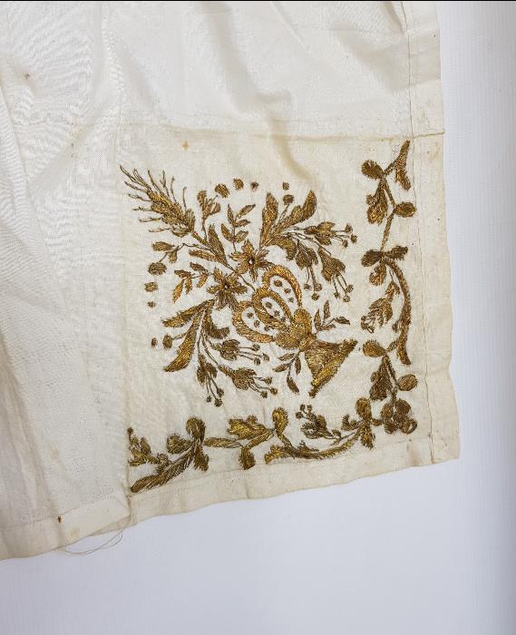 OSMANLI DÖNEMİ YATIK İŞ ALTIN SARMA İŞÇİLİKLİ ÇEVRE