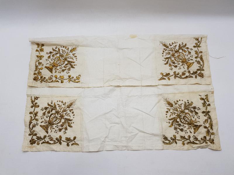 OSMANLI DÖNEMİ YATIK İŞ ALTIN SARMA İŞÇİLİKLİ ÇEVRE