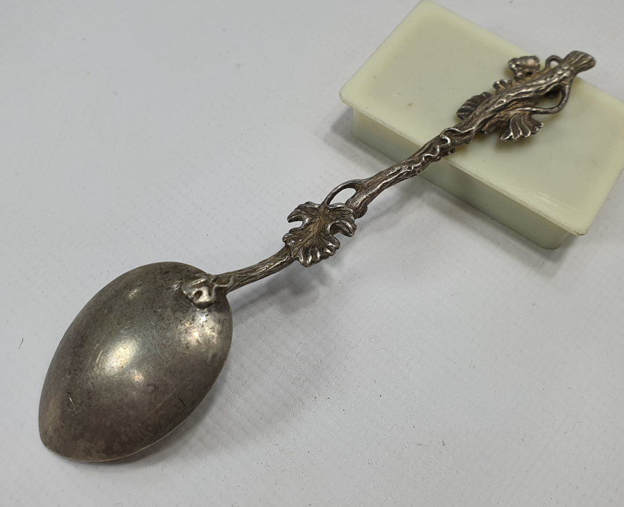 KABARTMA İŞÇİLİKLİ ANTİKA GÜMÜŞ TATLI KAŞIĞI