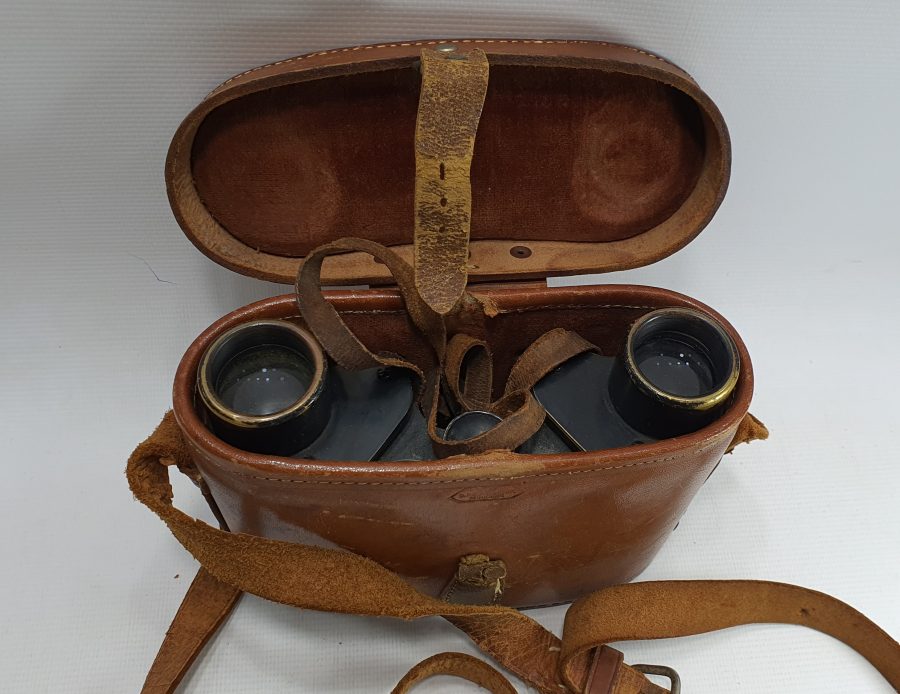 ORJİNAL AY YILDIZLI KUTUSUNDA ÜZERİ OSMANLICA YAZILI KUTUSUNDA NADİR SUBAY DÜRBÜNÜ