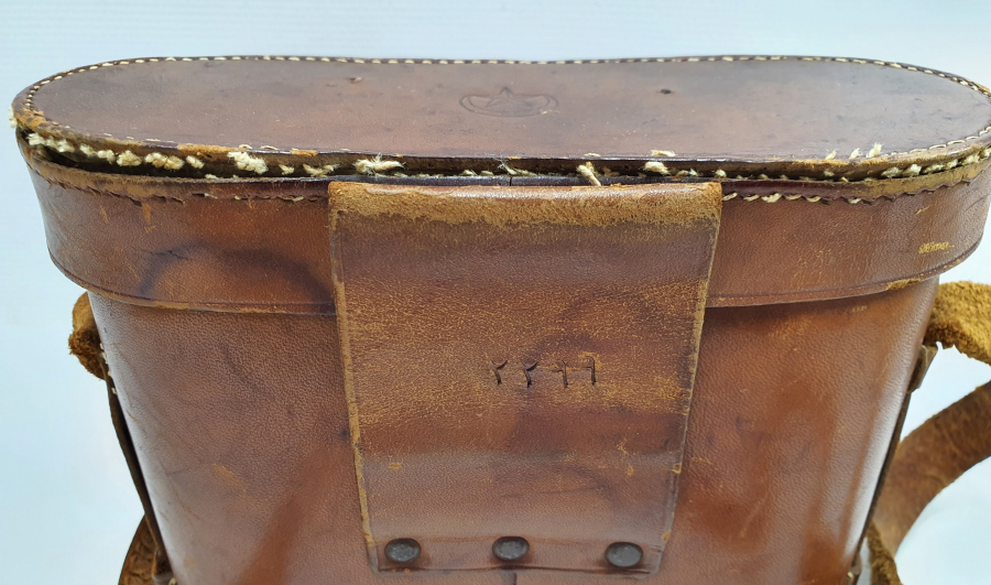 ORJİNAL AY YILDIZLI KUTUSUNDA ÜZERİ OSMANLICA YAZILI KUTUSUNDA NADİR SUBAY DÜRBÜNÜ