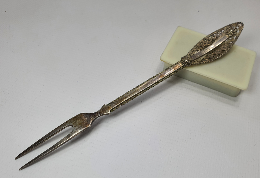 OSMANLI DÖNEMİ TELKARİ İŞÇİLİKLİ GÜMÜŞ LİMON ÇATALI