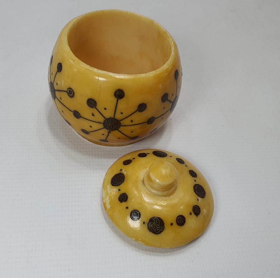 OSMANLI DÖNEMİ ÜZERİ GÜMÜŞ ÇAKMA İŞÇİLİKLİ VE OSMANLICA YAZILI KAPAKLI HOKKA