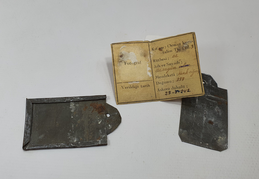 1942 YILINA AİT PRİMİTİF ASKER KÜNYESİ