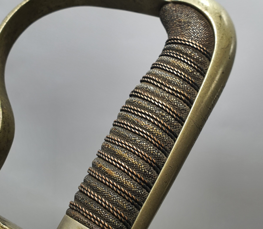 OSMANLI DÖNEMİ İGUANA DERİSİ SAPLI SOLİNGEN MARKA ÇOK NADİR POLİS MEÇİ