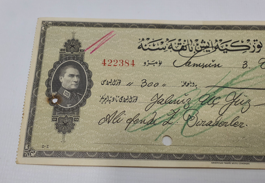 ATATÜRK GÖRSELLİ OSMANLICA YAZILI İŞ BANKASI ÇEKİ