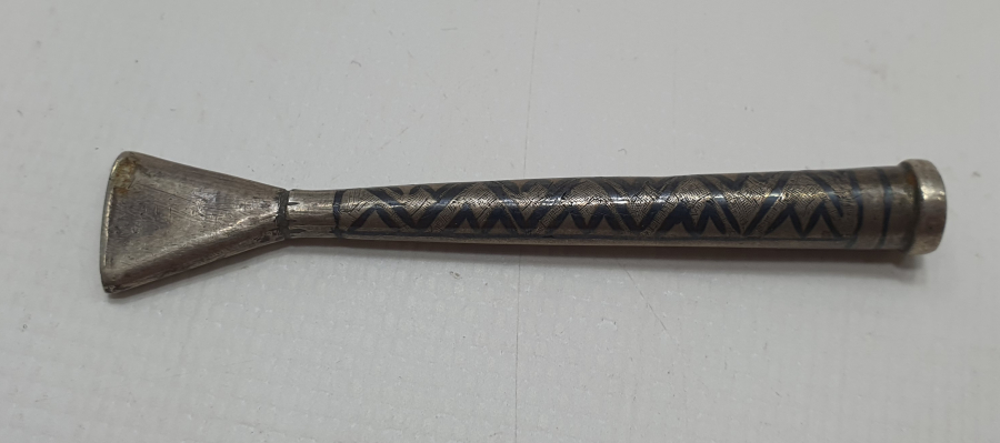 ÜZERİ LALE MOTİFLİ OSMANLI DÖNEMİ VAN İŞİ GÜMÜŞ SİGARA AĞIZLIĞI