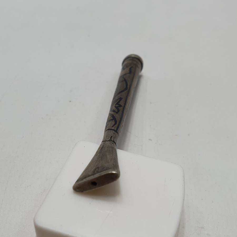 ÜZERİ LALE MOTİFLİ OSMANLI DÖNEMİ VAN İŞİ GÜMÜŞ SİGARA AĞIZLIĞI