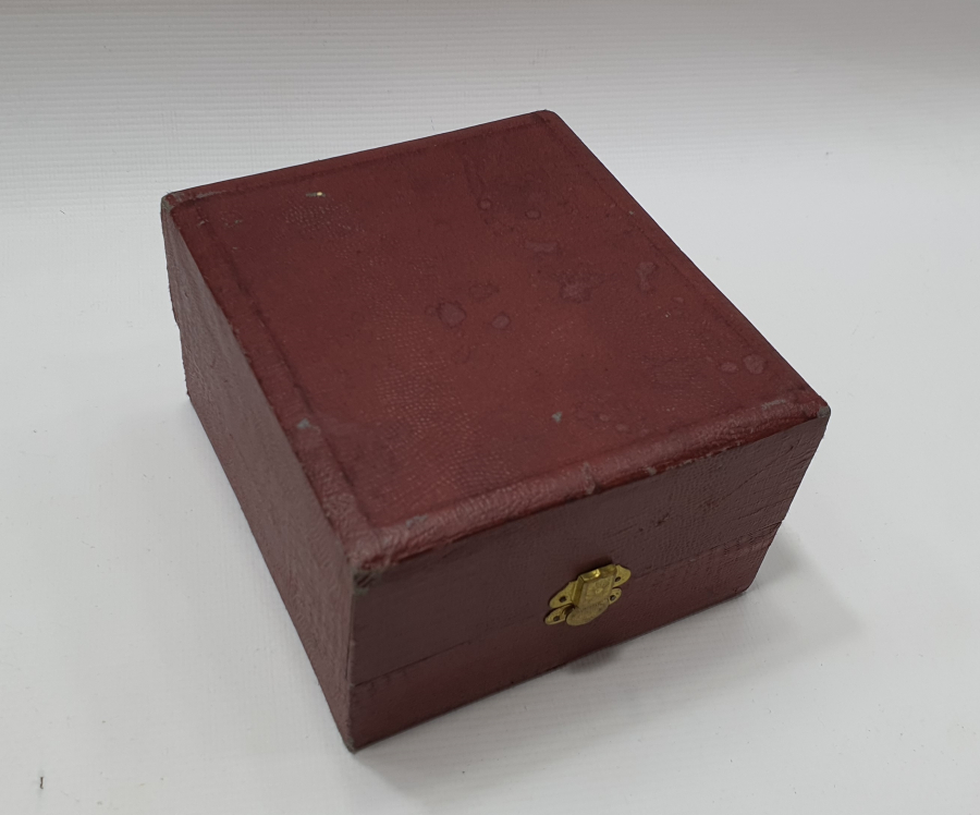 ÜZERİ OSMANLI DEVLET ARMALI ORJİNAL KUTUSUNDA GÜMÜŞ SU BARDAĞI