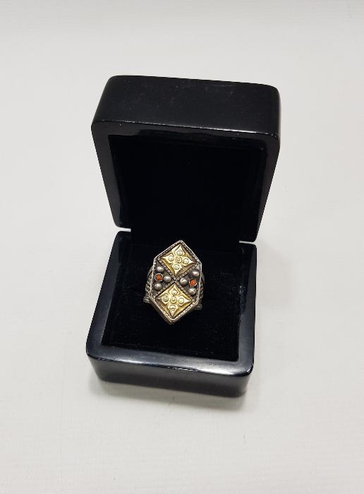 OSMANLI DÖNEMİ MERCANLI GÜMÜŞ YÜZÜK