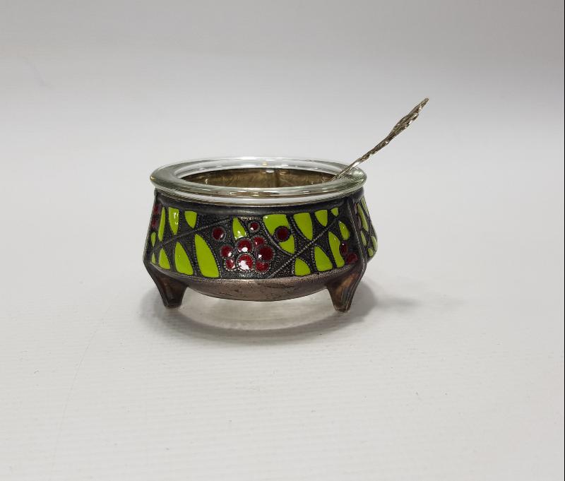 RUS YAPIMI MİNELİ HAVYARLIK 