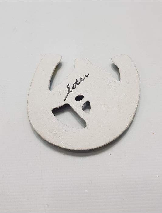 SITKI OLÇAR İMZALI KÜTAHYA SERAMİK AT FORMLU NAZARLIK 