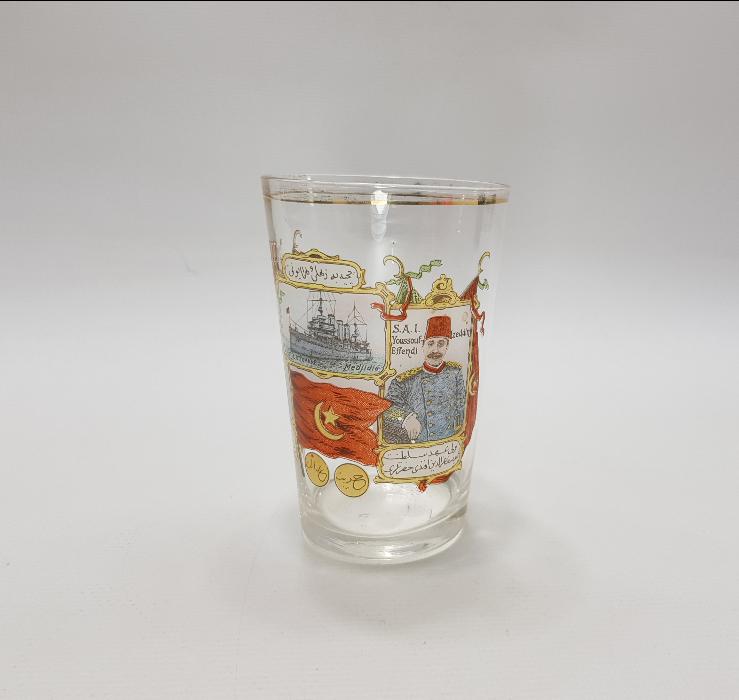 SULTAN MEHMED REŞAD & YUSUF İZZETTİN EFENDİ VE MEŞRUTİYET BAYRAKLI ŞERBET BARDAĞI