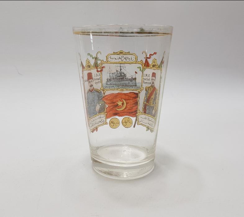 SULTAN MEHMED REŞAD & YUSUF İZZETTİN EFENDİ VE MEŞRUTİYET BAYRAKLI ŞERBET BARDAĞI