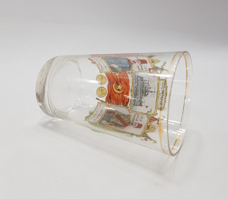 SULTAN MEHMED REŞAD & YUSUF İZZETTİN EFENDİ VE MEŞRUTİYET BAYRAKLI ŞERBET BARDAĞI