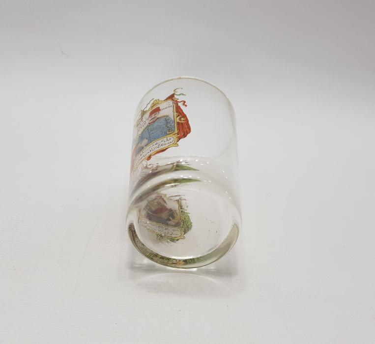 SULTAN MEHMED REŞAD & YUSUF İZZETTİN EFENDİ VE MEŞRUTİYET BAYRAKLI ŞERBET BARDAĞI