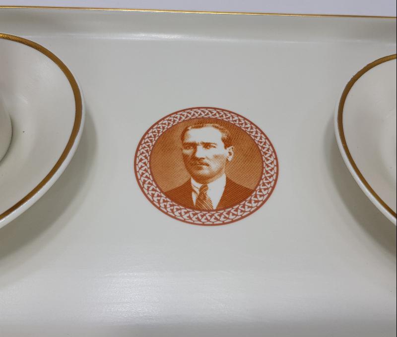 YILDIZ PORSELEN MİLLİ SARAYLAR SERİSİ ATATÜRK TEMALI KAHVE TAKIMI 