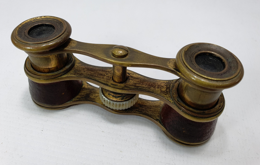 1900 BAŞLARI ALTIN VERMEYLİ OPERA DÜRBÜNÜ