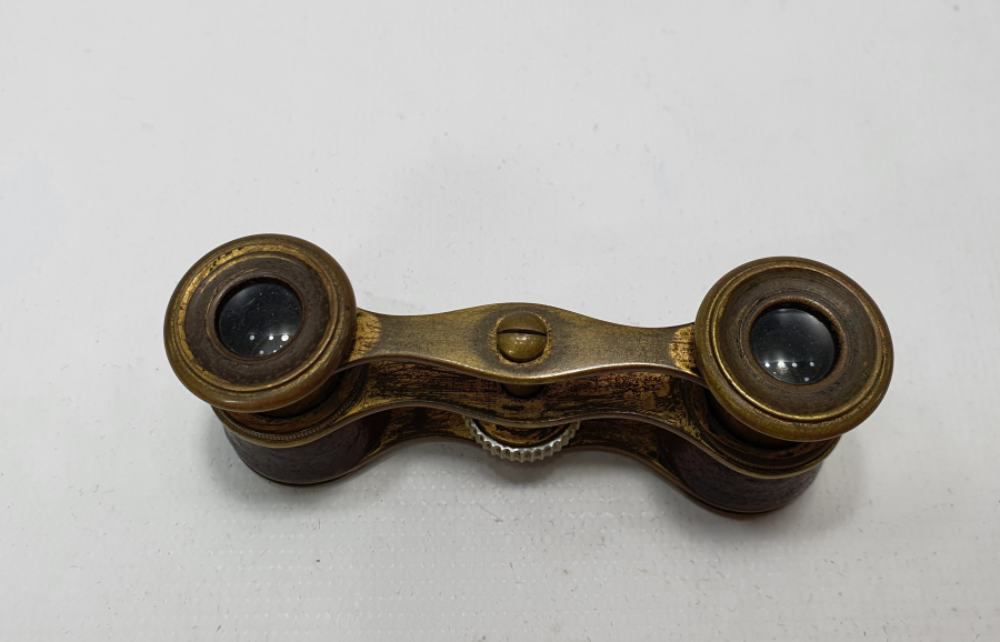 1900 BAŞLARI ALTIN VERMEYLİ OPERA DÜRBÜNÜ