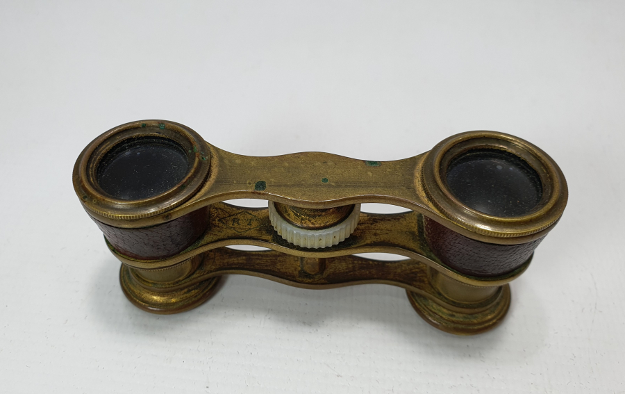 1900 BAŞLARI ALTIN VERMEYLİ OPERA DÜRBÜNÜ