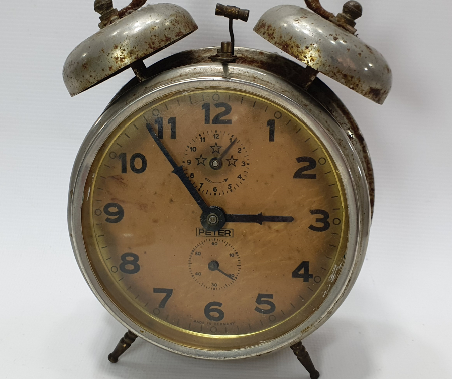 ANTİKA PETER MARKA KURMALI MASA SAATİ