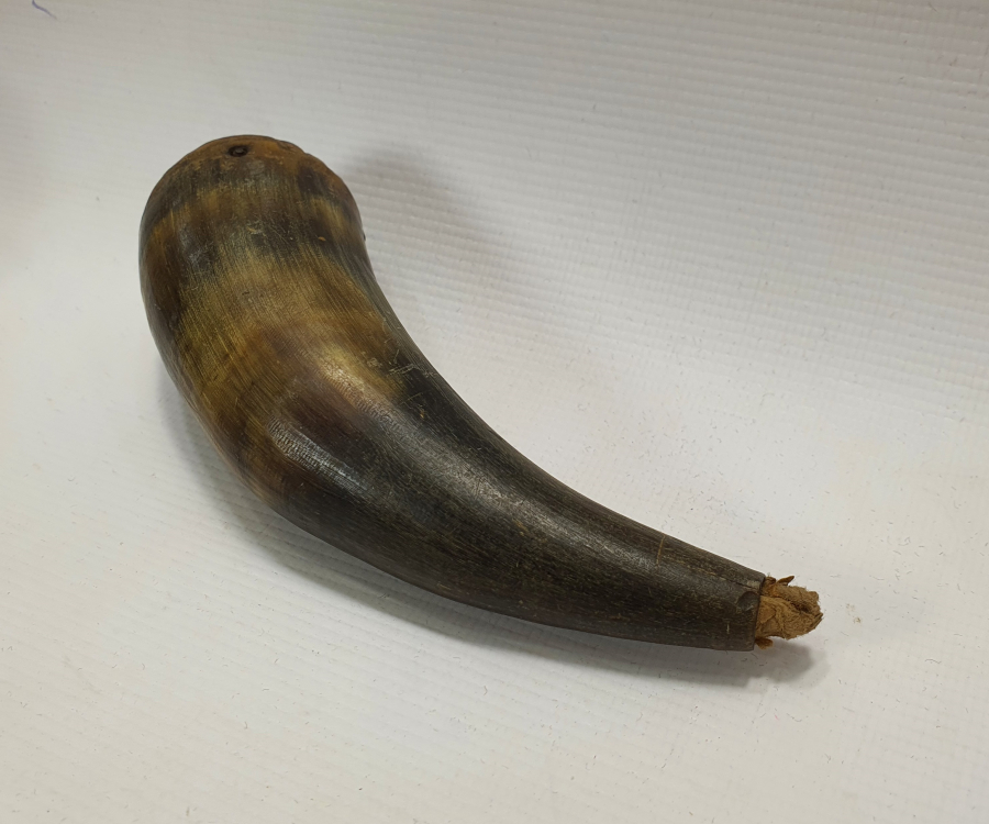 OSMANLI DÖNEMİ BOYNUZDAN MAMUL BARUTLUK