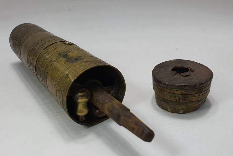 OSMANLI DÖNEMİ SÜLEYMANİYE İŞİ KAHVE DEĞİRMENİ