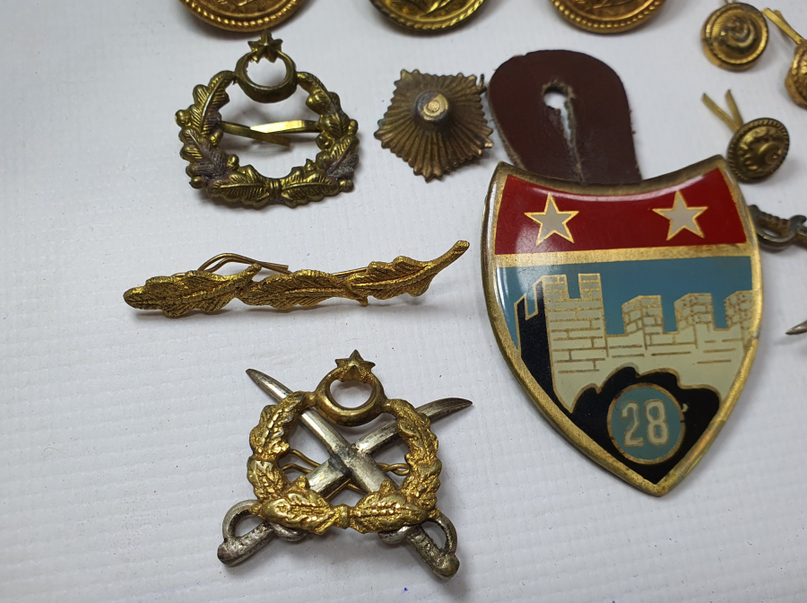 ANTİKA SUBAY BRÖVE ROZET VE KOKART LOTU
