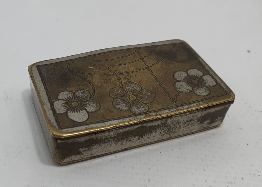 OSMANLI DÖNEMİ KALEM İŞÇİLİKLİ ENFİYE KUTUSU