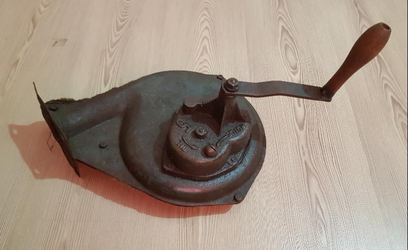 MEKANİK: 1900'LERDEN ELLE ÇEVİRME KÖRÜK 