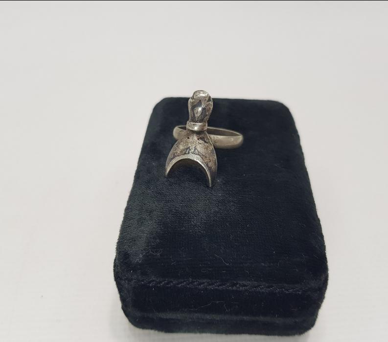 OSMANLI DÖNEMİ ÇERKEZ İŞİ AY YILDIZ FORMLU SAVATLI GÜMÜŞ YÜZÜK 