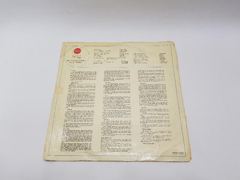 ŞEF KEMAL GÜRSES KÜRDİLİ HİCAZKAR, UŞŞAK, HÜSEYNİ FASLI 33 LP PLAK 