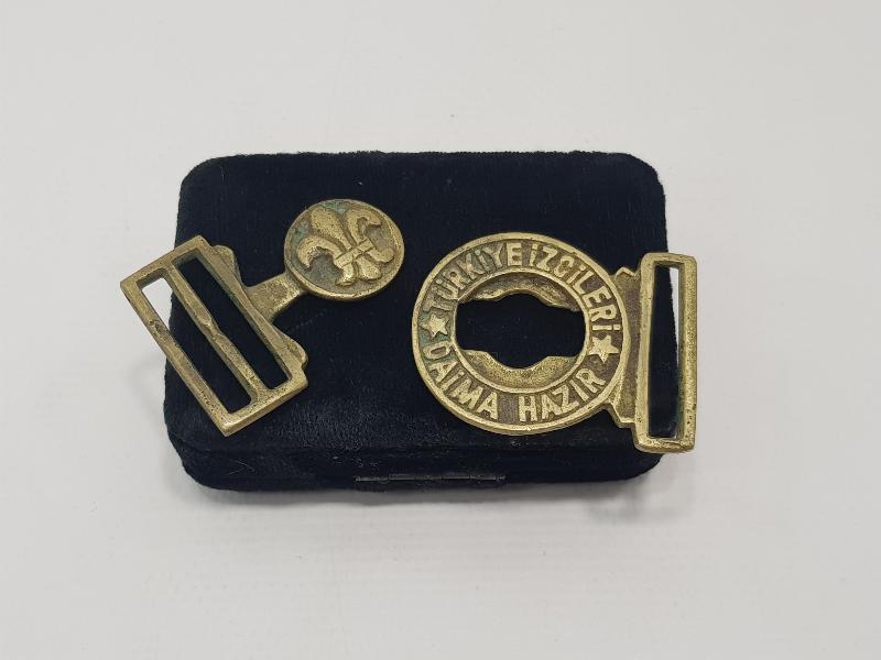 TÜRKİYE İZCİLERİ DAİMA HAZI YAZILI İZCİ KEMER TOKASI 