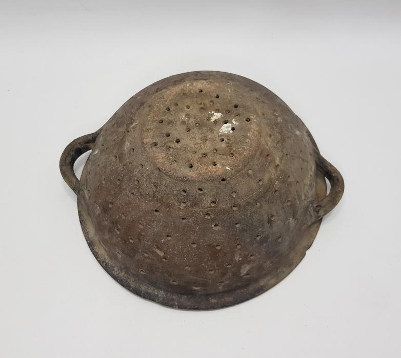 OSMANLI DÖNEMİ ÇANAKKALE SERAMİK MAKARNA SÜZGECİ - ÇOK NADİR