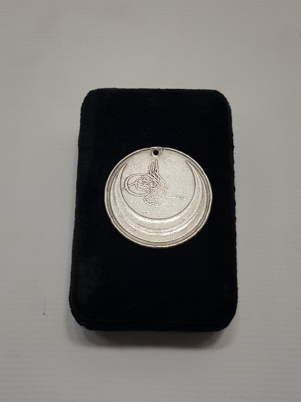 OSMANLI GÜMÜŞ GİRİT MADALYASI 