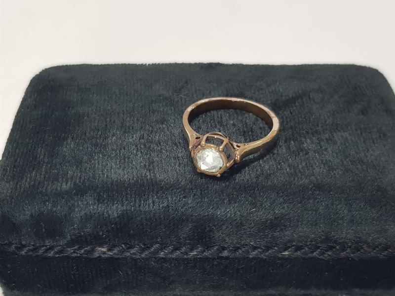 TEKTAŞ PIRLANTA YÜZÜK  