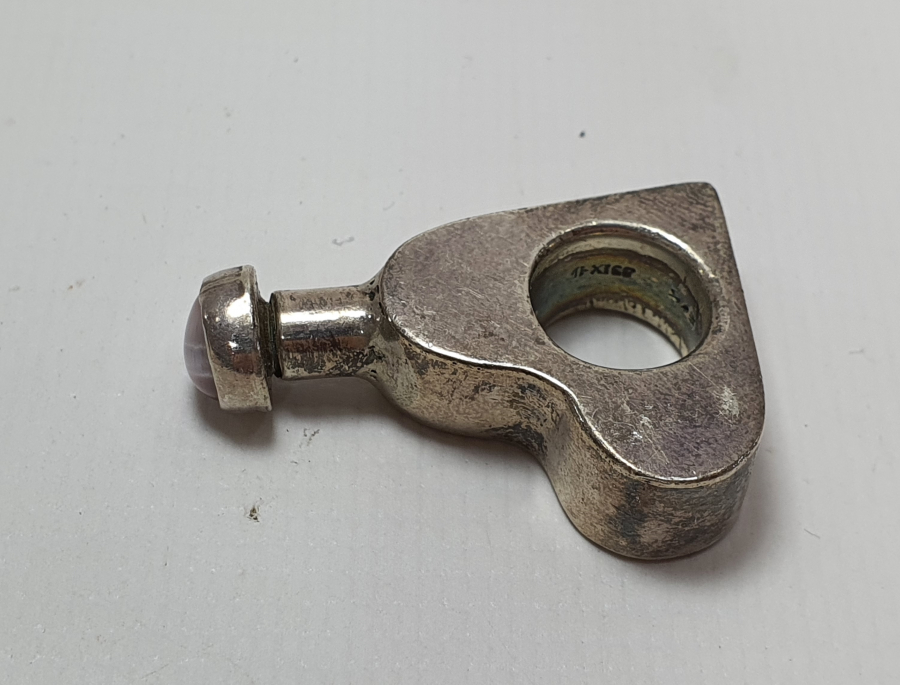 KAPAĞI DOĞAL TAŞLI ANTİKA KOKU ŞİŞESİ