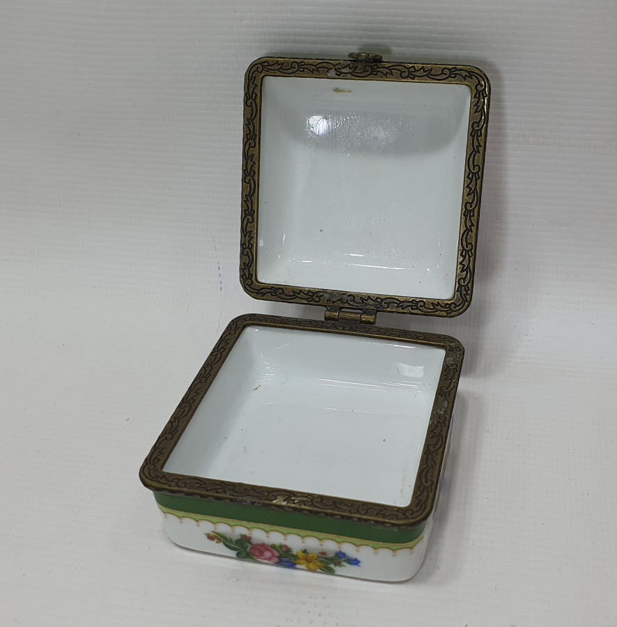 LİMOGES MARKA EL BOYAMA MÜCEVHER KUTUSU