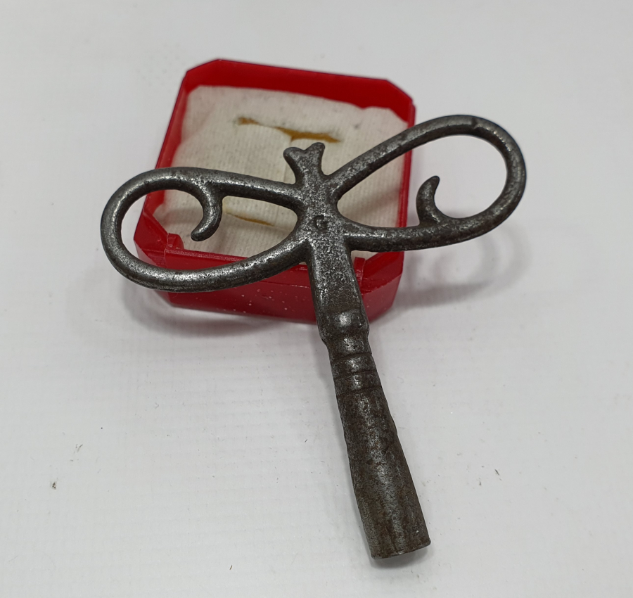 OSMANLI DÖNEMİ DUVAR SAATİ ANAHTARI