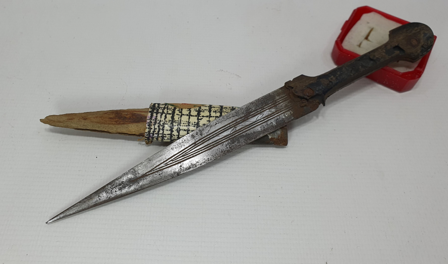 OSMANLI DÖNEMİ KININDA ÇERKES KAMASI