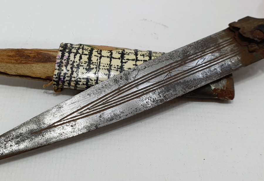 OSMANLI DÖNEMİ KININDA ÇERKES KAMASI