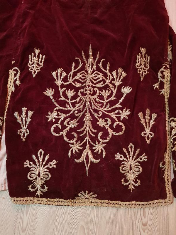 OSMANLI DÖNEMİ SIRMA İŞÇİLİKLİ BİNDALLI ELBİSE