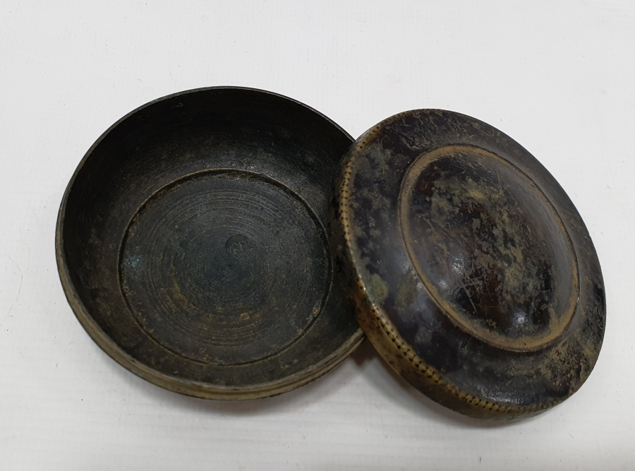 OSMANLI DÖNEMİ SÜLEYMANİYE DAMGALI KAPAKLI BERBER PAMUKLUĞU